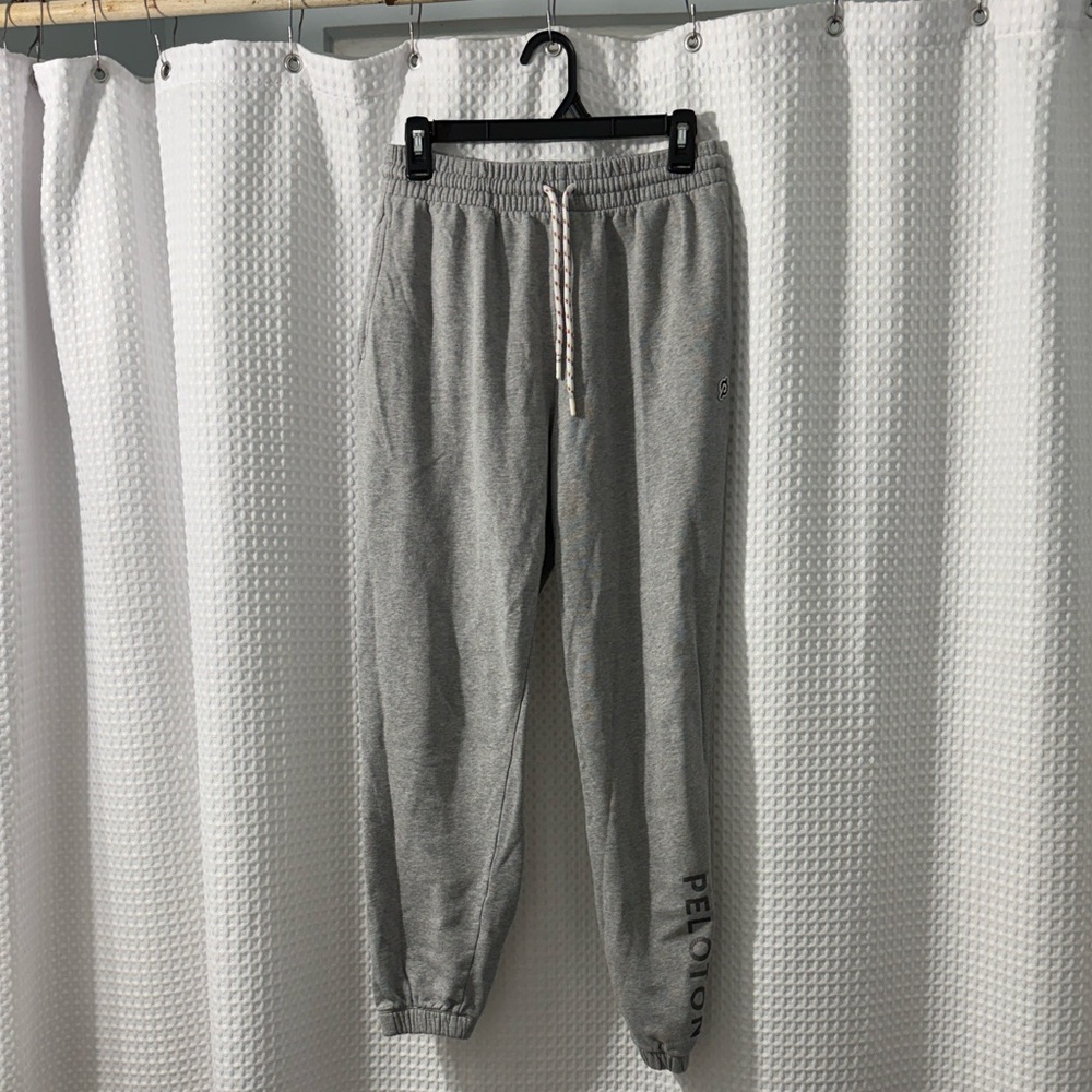 Peloton Women’s  Gray Soft Fleece Sweatpant Size Medium